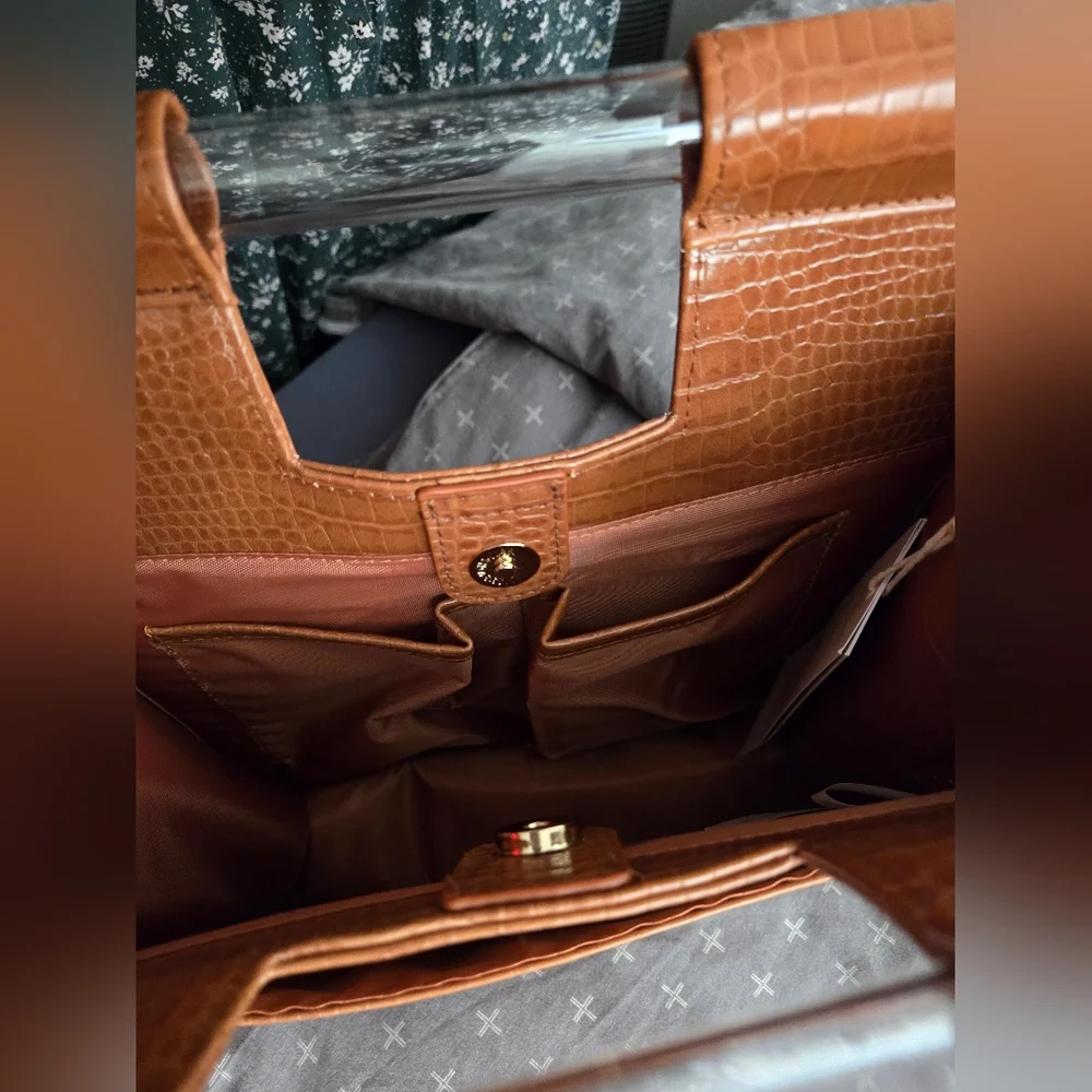BNWT BEIS Crossbody in cognac croc - Picture 6 of 8